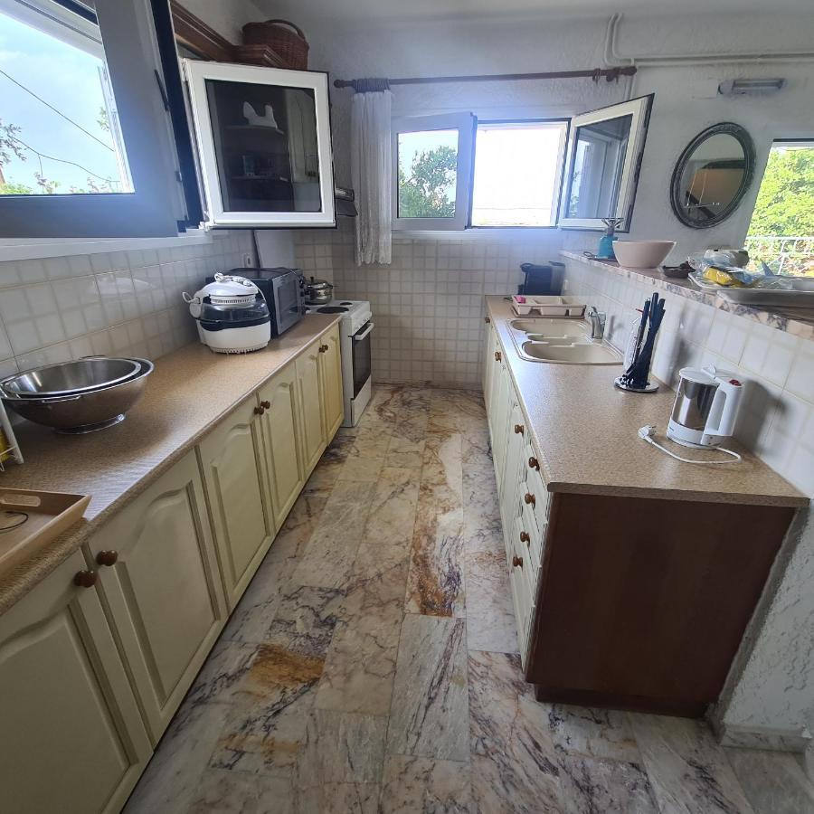 Aigeira Marmara Villa מראה חיצוני תמונה